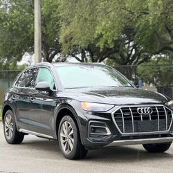 Audi Q5 Premium Sport 😎