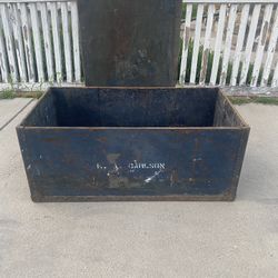 NAVY TRUNK $25
