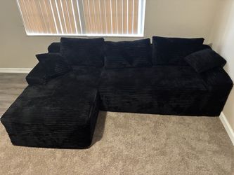 Fluffy boneless couch