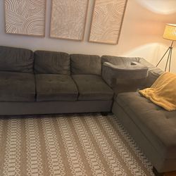 Stylish & Comfortable Grey L-Shaped Sectional Couch