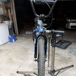 18 Inch Schwinn Kids Bike