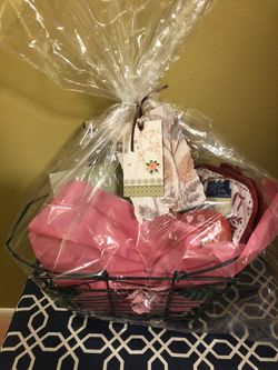 Gift Basket - Pink