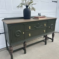 Vintage Thomasville Buffet Cabinet/Sideboard