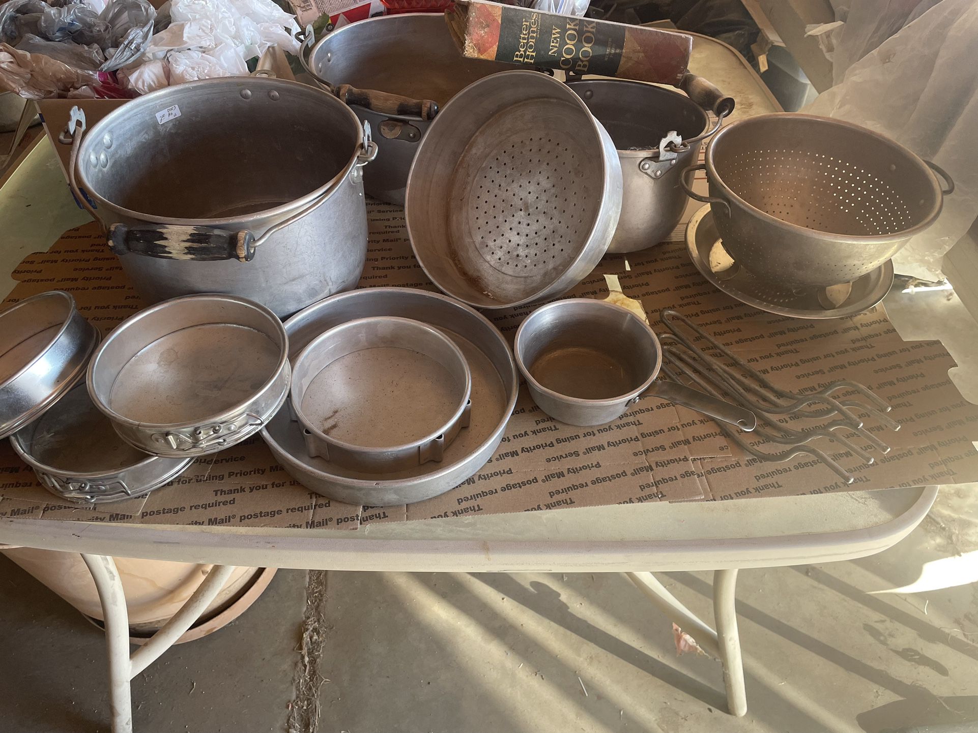 Pots And Pans. Three Handles. Vintage. Bundle Of 15 Pieces.