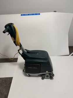 Nobles Floor Scrubber