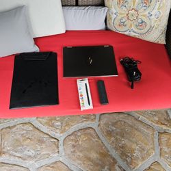 HP Spectre x360 15 (2018) Touchscreen Laptop