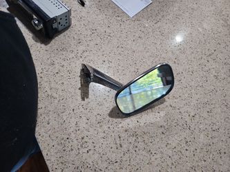 1 Side Mirror