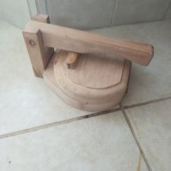 Small Wood Tortillas Maker
