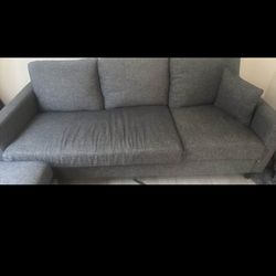 Sofa With Reversible Chase  200.00