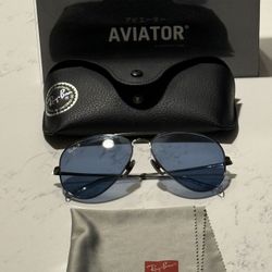 Titanium Silver/Blue Lens Aviators - Like new!