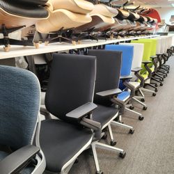 40% TO 50% OFF RETAIL!🔥STEELCASE CHAIRS - LEAP V2 - GESTURE - AMIA - THINK V2  - SIENTO - SERIES 2 FABRIC/LEATHER OPTIONS  PICK-UP- DELIVERY - SHIP  