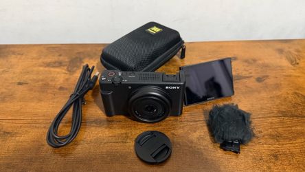 Sony ZV-1F Vlogging Camera with Accessories Like new