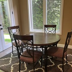 Dining Table With 4 Chairs 