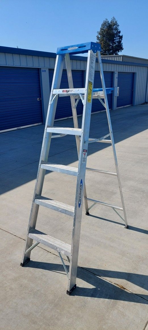 6 Foot Ladder.