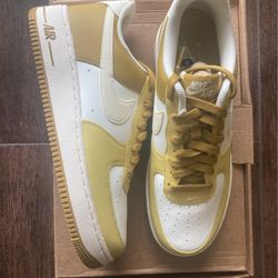 Brand Air Force 1 . Mens Size 10, Replacement Box 