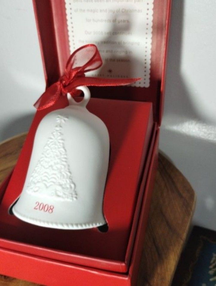 2008 HALLMARK PORCELAIN BELL - AQ99