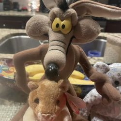 Wylie Coyote Disney Collectible