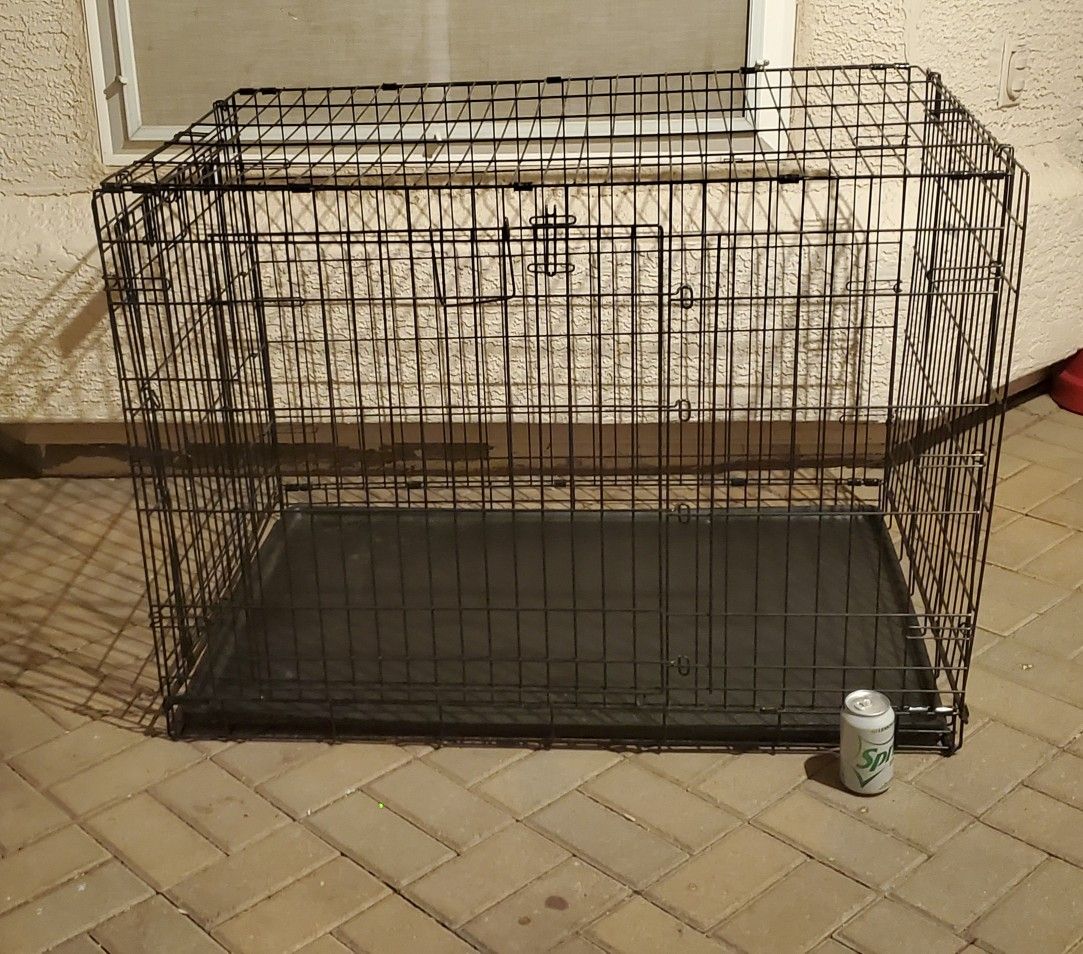 Large black wire pet kennel w/ plastic floor, Fold & Carry when not in use, quick set-up, dog cage, crate, den - 42" x 28" x 30" tall - in Glendale