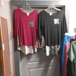 Knit  Leopard   Sz L. Top