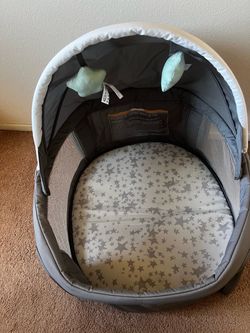 Graco Infant Bassinet – Gray Star Design – Excellent Condition!