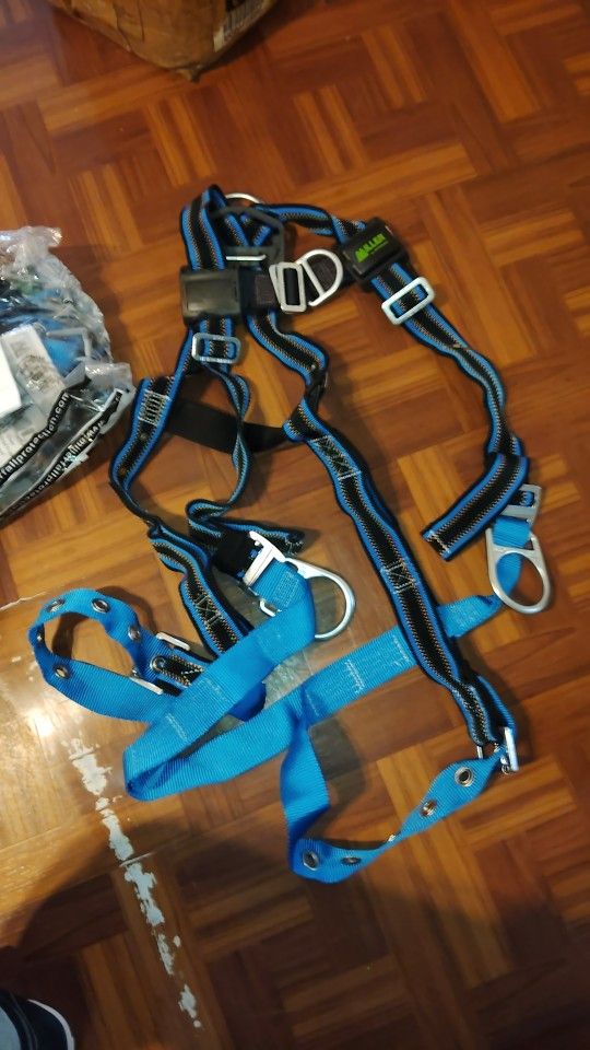  3 Miller DuraFlex Full Body Harness 