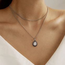 ONE LEFT Stunning Layered Teardrop Charm Women’s Fashion Necklace