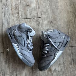 Wolf Grey 11s (used) 2026 