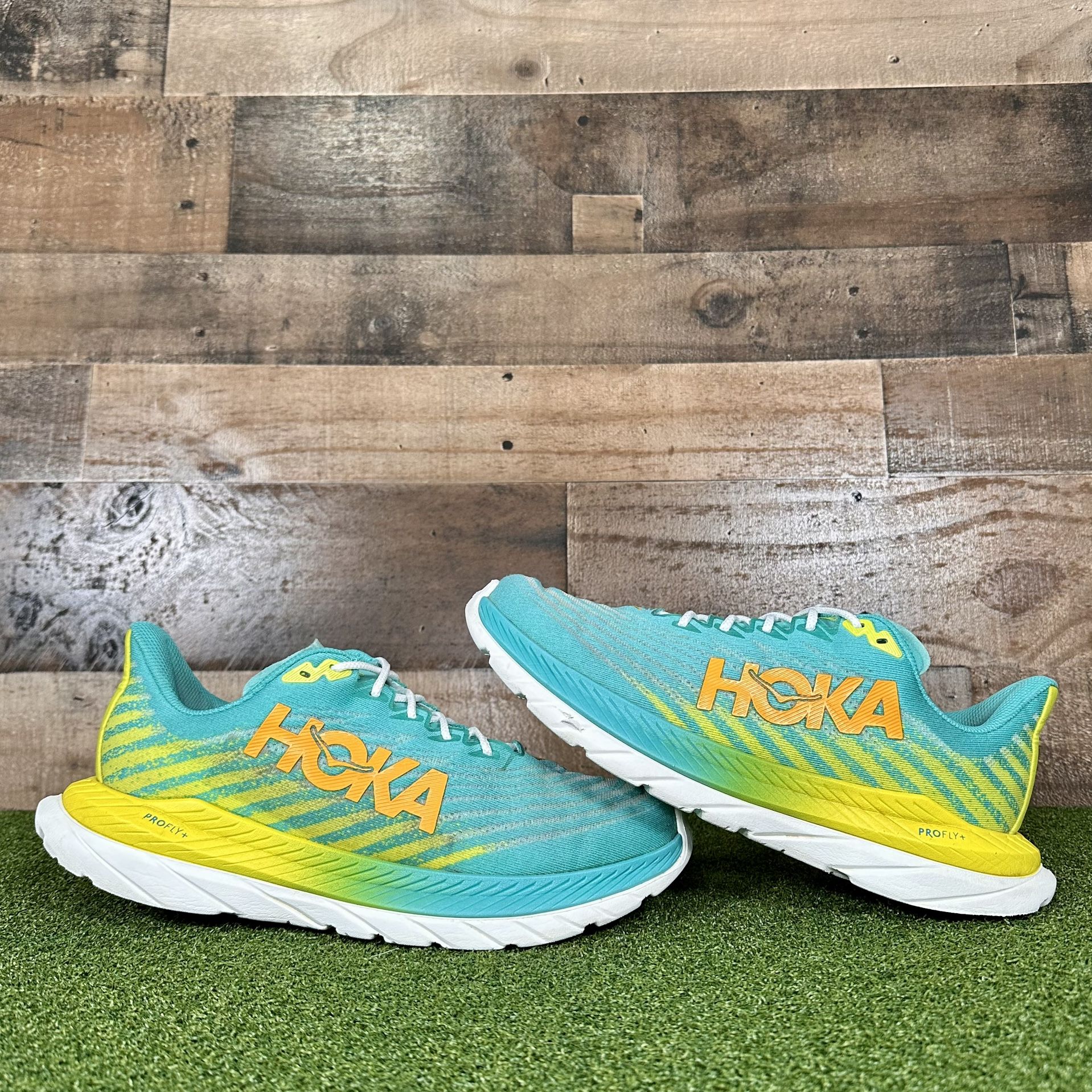Hoka One One Mach 5 Ceramic Evening Primrose - Size 9D Men’s (1127893 CEPR)