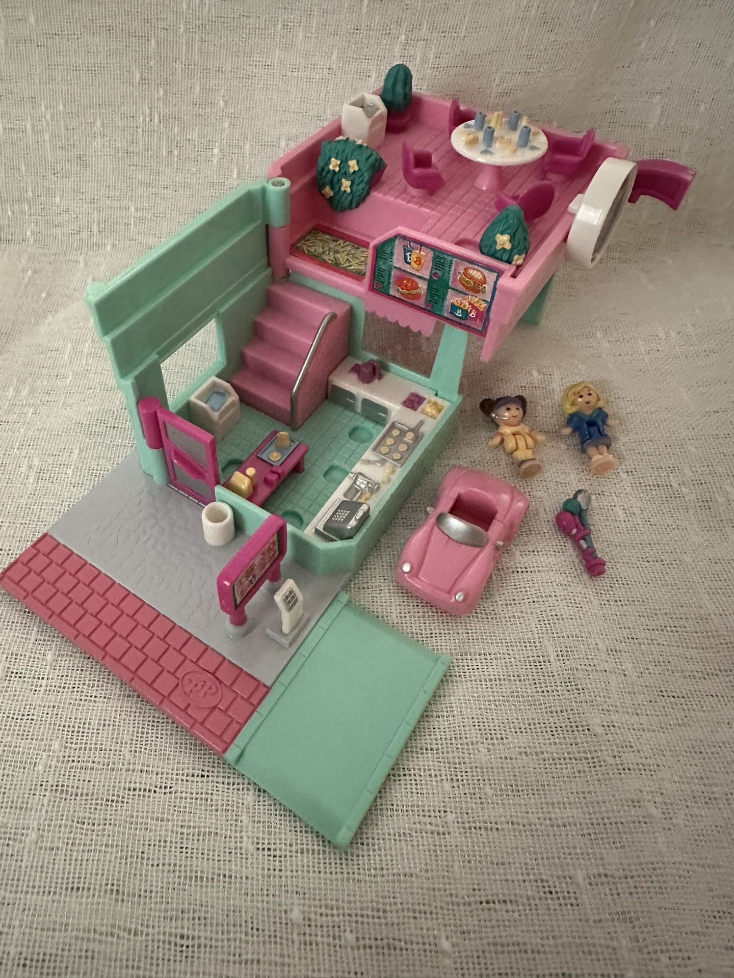 1994 Polly Pocket Drive-Thru Burger Stand Playset