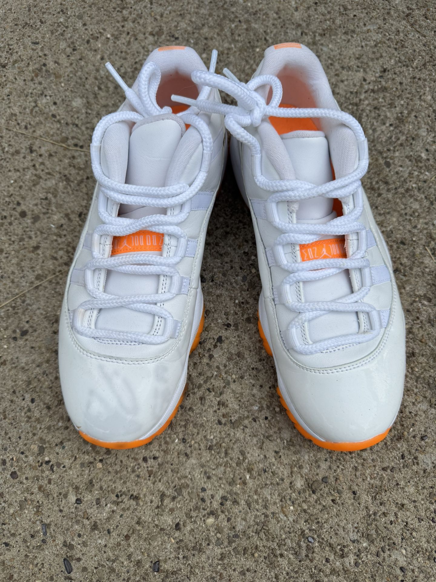 Air Jordan 11 Retro Low Citrus (GS) - US 9 / Women’s 10.5