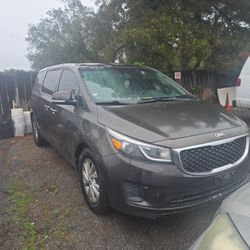 2017 KIA Sedona