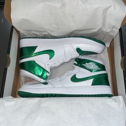 Air Jordan 1 High Golf “Metallic Green”