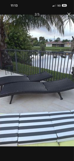 Lounge chair