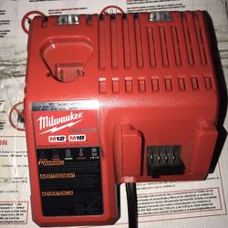 Milwaukee battery charger