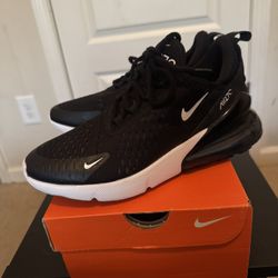 Nike Air Max 270
