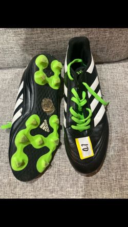 Cleats size 6