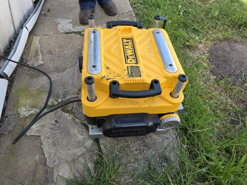 Dewalt  
