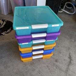 Assorted Storage Containers 