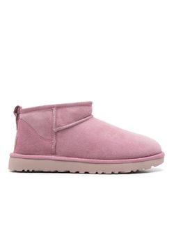 Pink Uggs gently used size US 9
