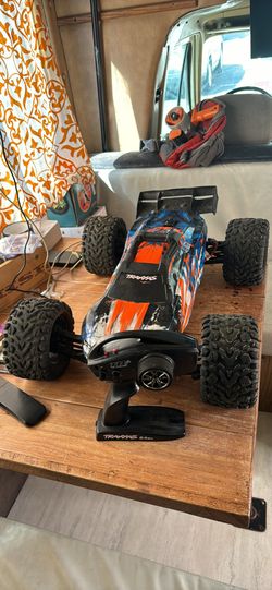 Traxxas Erevo 2.0 With Charger And Batteries