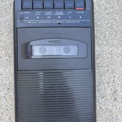 Realistic Ctr-66 Portable Cassette Recorder Player