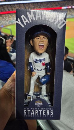 Yoshinobu Yamamoto Starter Series Bobblehead- Dodgers  .. never opened