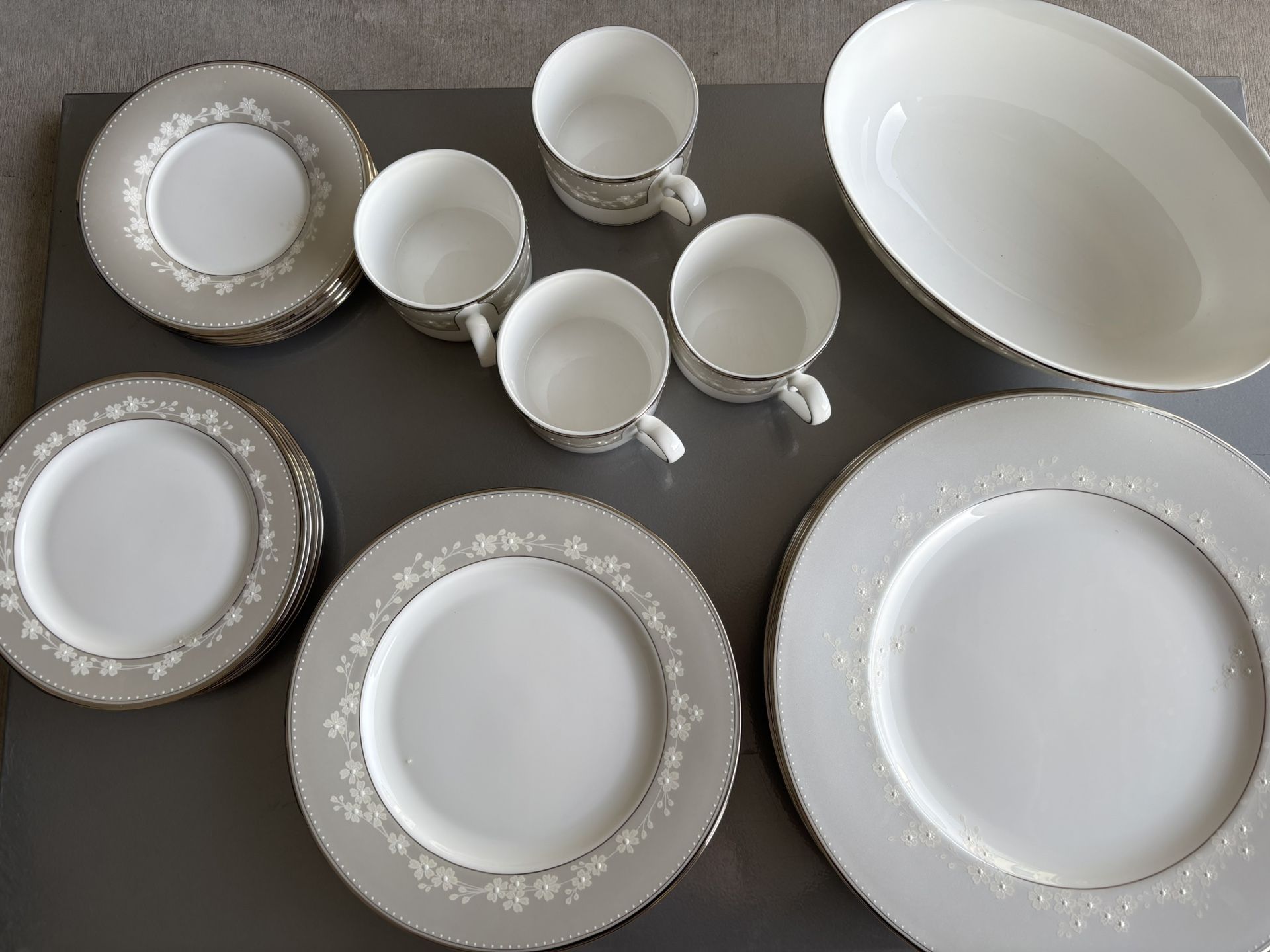 *Lenox Bellina China*