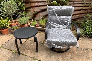 NEW NATURAL EXPRESSIONS (1 CHAIR AND 1 TABLE) GREY/BLACK