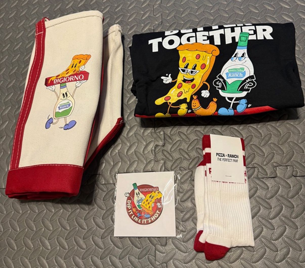 DiGiorno and Hidden Valley Ranch Obsession Collection - Medium - New - Rare!