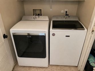 Maytag Washer and Dryer Set