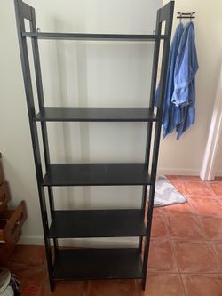Black 5-Shelf Bookcase / Display Shelf
