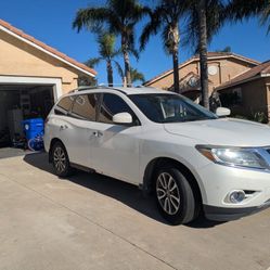 2014 Nissan Pathfinder Sv 