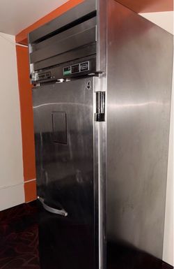 Beverage Air Commercial Refrigerator and reach in
