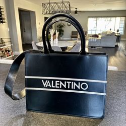 Valentino - Victoria Logo Leather Tote